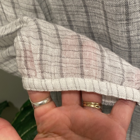 Eileen Fisher White Linen Popover Tunic with Gray Stripes and  3/4 Sleeves - Picture 4 of 11